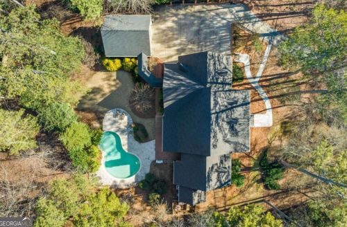 7660 Ball Mill Rd, Atlanta GA  30350-4406 exterior