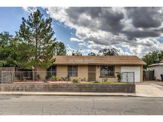 224 Dogwood St, Henderson NV  89015-5713 exterior