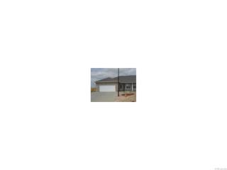 1105 View Ridge Rd, Bennett, CO 80102-8820