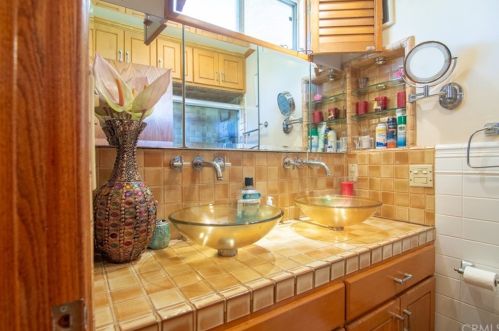 4151 132 St, Hawthorne CA 90250-5904 exterior