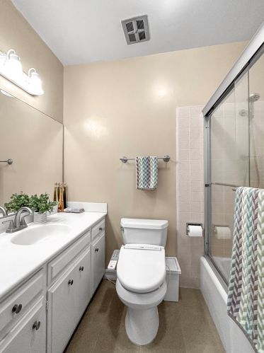 4411 Dunsmore Ave, Glendale CA  91214-2529 exterior