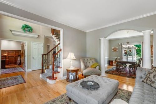 1604 Dublin Dr, Naperville, IL 60564-6140