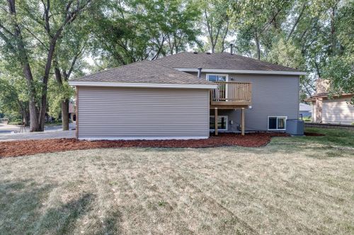 1374 26th Ave, Saint Paul MN  55112-6315 exterior