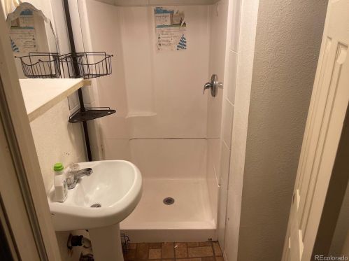 956 Zeno Way, Aurora CO  80017-3392 exterior