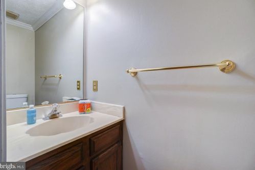 1101 Sandy Hollow Ct, Silver Spring MD 20905-6050 exterior