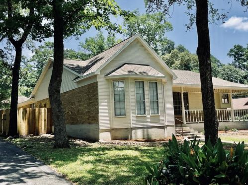 31 Palmetto Pl, Conroe TX  77304-1223 exterior