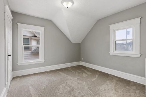 1450 Charles Ave, Saint Paul MN  55104-2401 exterior