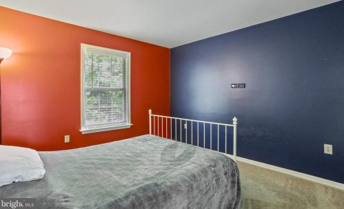 510 Crosswinds Dr, Charles Town WV  25414-3942 exterior