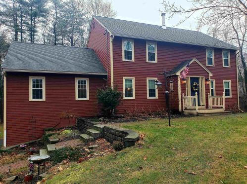 21 Lovell Rd, Stratham, NH 03885-2219