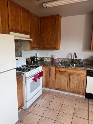 521 Clark St, Turlock CA 95380-5875 exterior