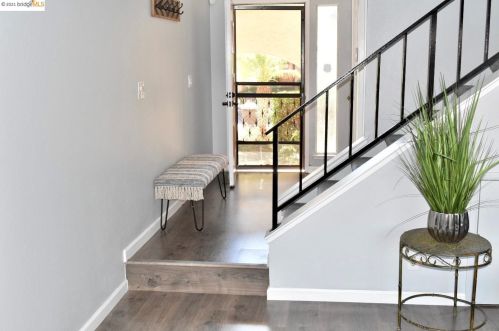 31214 Tepic Pl, Hayward, CA 94544-7696
