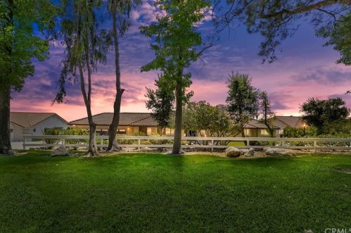 10883 Beechwood Dr, Rancho Cucamonga, CA 91737-2429