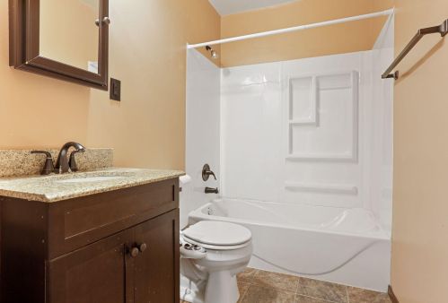 1728 Clear Ave, Saint Paul MN  55106-2224 exterior