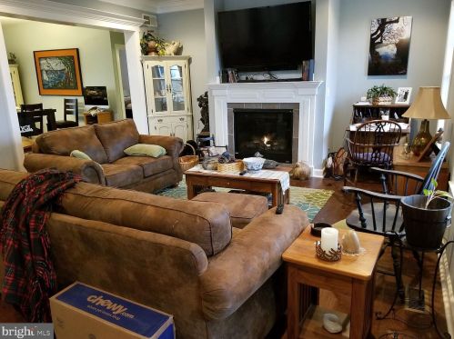 1154 Little Georgetown Rd, Hedgesville, WV 25427-6786