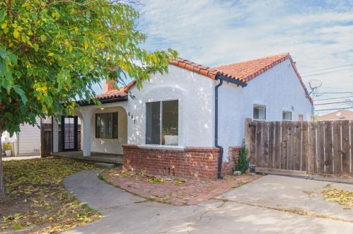 667 Novak Dr, San Jose, CA 95127-1552
