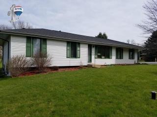 6864 Michelle Dr, The Ledges, IL 61073-9168