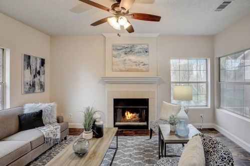4901 Allison Cv, Austin, TX 78741-7319