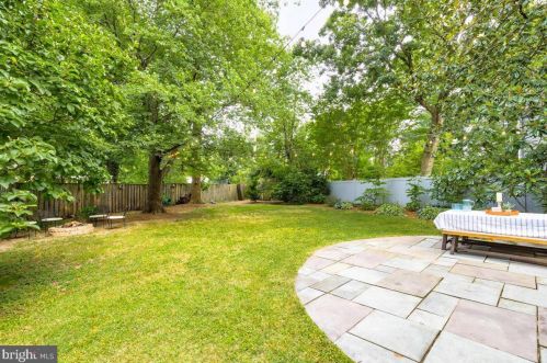 5109 1st St, Arlington, VA 22203-1207