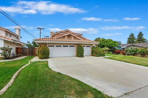 13002 Monterey Dr, Yucaipa, CA 92399-4818