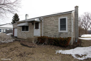 41107 2nd St, Antioch, IL 60002-2217