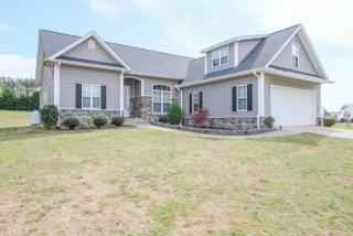 115 Oak Forest Trl, Seneca, SC 29678-5052