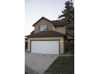 910 Village Pl, Grand Island, OR 97114-9779