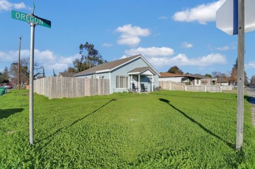 301 Oregon St, Gridley, CA 95948-2846