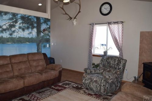 6472 Galbreth Rd, Pueblo, CO 81005-9602