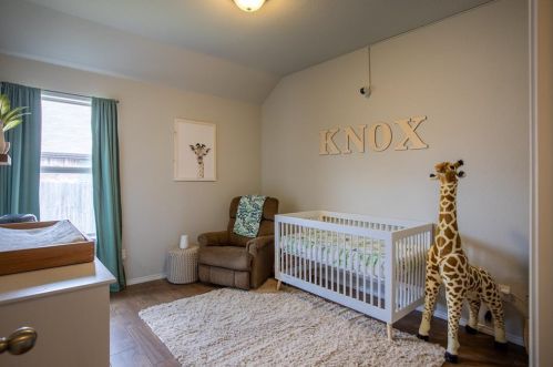 1712 Chivalry Ln, Fort Worth TX  76140-5780 exterior