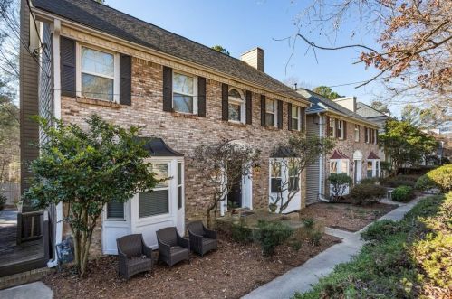 2368 Defoors Ferry Rd, Atlanta GA  30318-2307 exterior