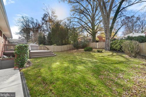 9522 Crosby Rd, Silver Spring MD 20910-1539 exterior