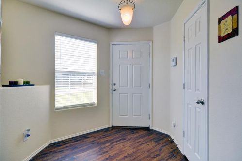 7500 Lazy Spur Blvd, Fort Worth TX  76131-5229 exterior