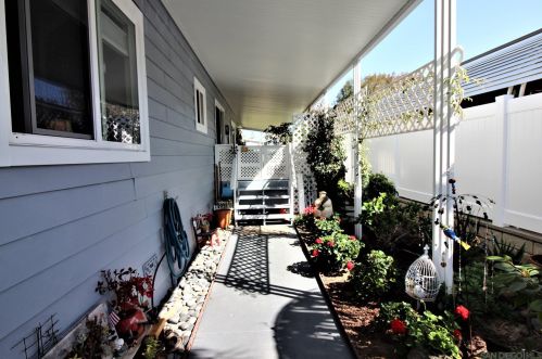 7230 Santa Barbara St, Carlsbad, CA 92011-4635
