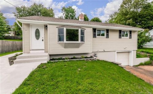 65 Bailey Rd, Middletown, CT 06457-2049