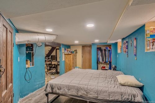 4438 Logan St, Denver CO 80209-1817 exterior