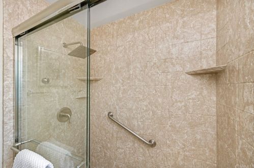 6298 Woodsboro Ave, Anaheim CA  92807-2347 exterior