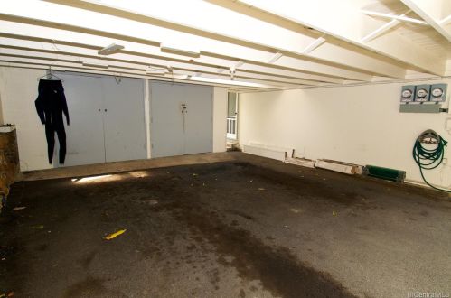 2871 Manoa Rd, Honolulu HI  96822-2120 exterior