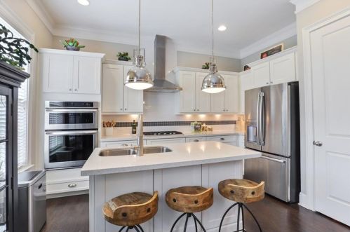 3632 Brookleigh Ln, Atlanta GA  30319-2206 exterior