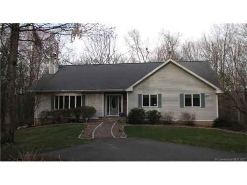 10 Old Wood Rd, Kensington, CT 06037-3746