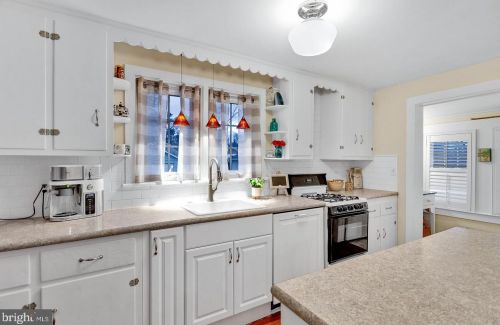 415 2nd Ave, Haddon Heights NJ  08035-1406 exterior