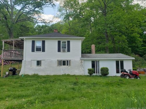 775 Phoenixville Rd, North Windham, CT 06235-2217