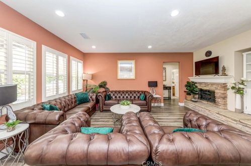 9 Carmichael, Irvine CA  92602-0939 exterior