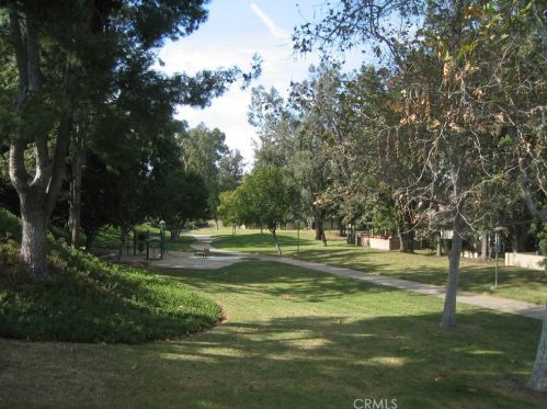 12 Gumwood, Irvine CA  92612-2352 exterior