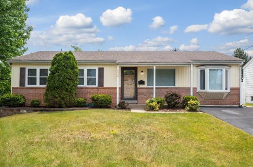 4936 Cherry Blossom Ln, Hazelwood, MO 63042-1505