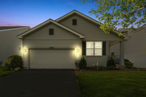 16002 Tahoe Ln, Joliet, IL 60403-0738