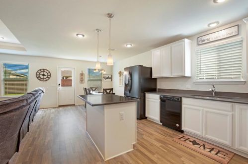 6112 Misty Breeze Dr, Fort Worth TX  76179-5343 exterior