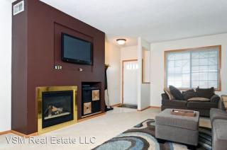 1895 111th Ave, Minneapolis MN  55449-5350 exterior