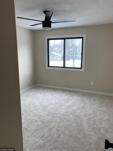 1576 Helmo Ave, Saint Paul MN  55128-5531 exterior