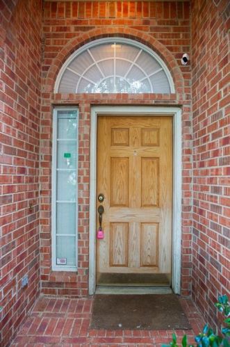 1618 Audrey Dr, Garland TX  75040-5528 exterior