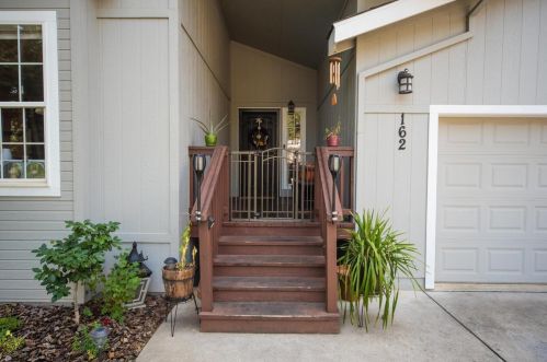 162 Treasurton St, Cape Horn, CA 95713-9022